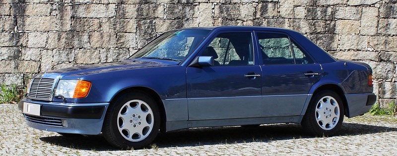 Mercedes-Benz W124 500E